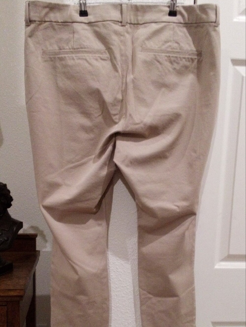Old Navy Women's Beige/Tan Chino Pants - Picture 5 of 7